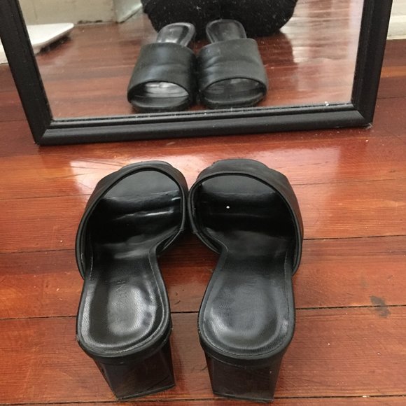 Black Sandals - Picture 1 of 5